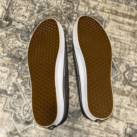 New Grey Vans Core Classic size 13 - Picture 3 of 4